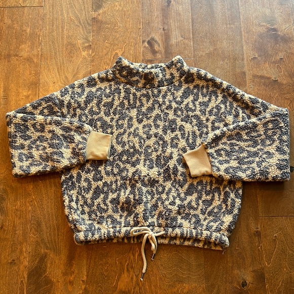 Pink Rose Tops - Women’s Sherpa Top